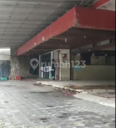 Dijual rumah Tua hitung tanah di Pancoran