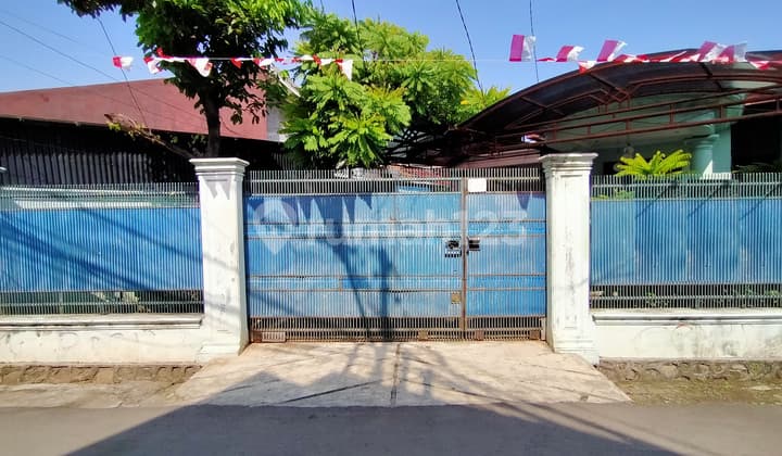 Rumah Srengseng 3+1 Kamar Luas 268 M2 Hadap Timur