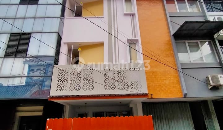 Rumah Kos Petojo 17+1 Kamar 71 M2 4.5x16 Selatan