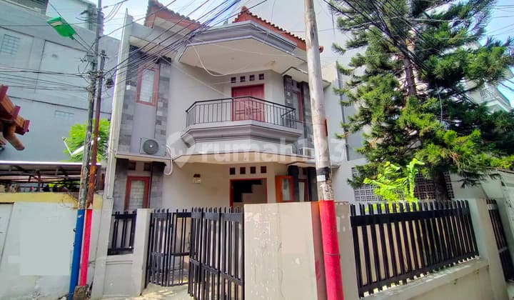 Kos Kemanggisan 8 Rooms 147 M2 (9X16) East