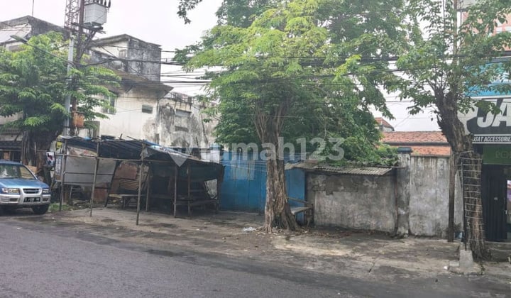 Cheap Bank KPR for Counted Land Warehouse in Kertopaten Simokerto Kenjeran