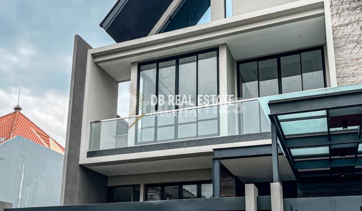 Rumah Scandinavian Minimalis Baru Shm Hadap Selatan Bisa Kpr