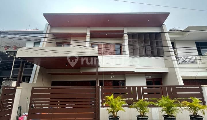 Dharmahusada Indah Freehold For Sale Cheap 2-Story House Kertajaya Manyar