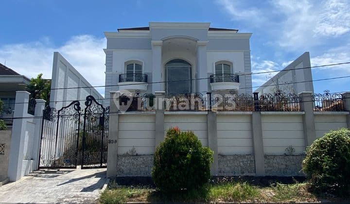 Rumah 2 Lantai Araya 1 Boulevard Utama Bagus Siap Huni Murah Shm