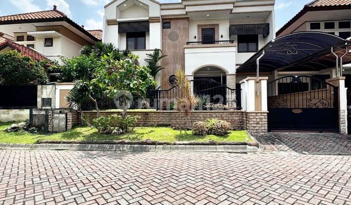 Rumah Graha Famili Family Row Terlebar Jalan Utama SHM KPR Murah