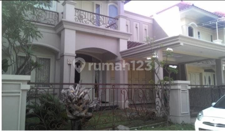 2-Storey House in Darmo Green Garden Chofa Sukomanunggal, Freehold Title, Mortgage Available