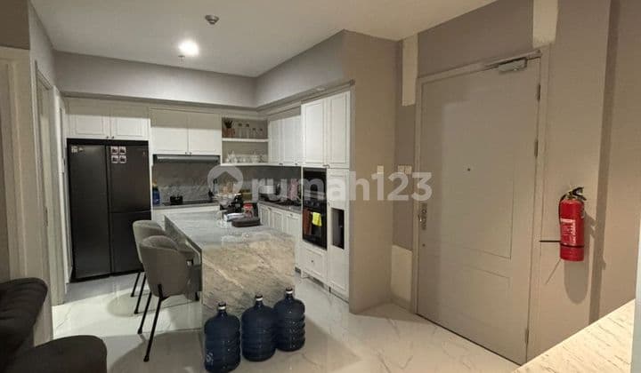 La Viz Mansion 3BR Apartment Near Pakuwon Mall Furnished For Sale Cheap