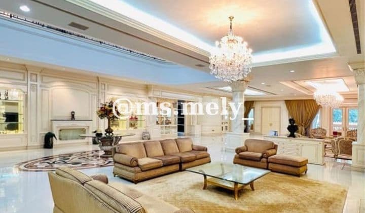 Rumah Mewah Dan Strategis Area Senopati Scbd Kebayoran Baru Jakarta Selatan