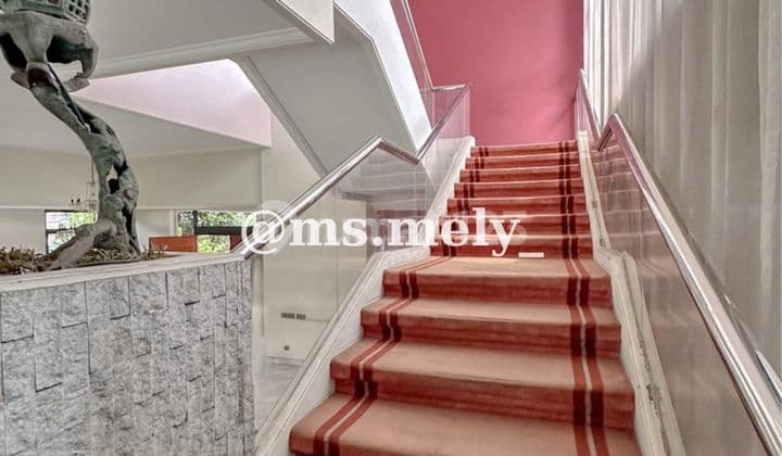 Rumah Strategis Dan Prime Lokasi Simprug Jakarta Selatan