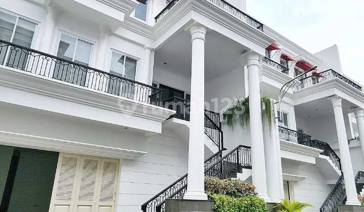 The New Modern Classic Mansion With Pool And Lift