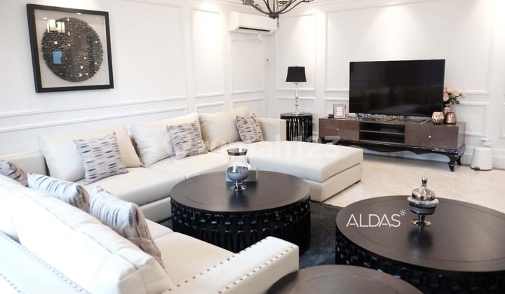 Disewakan Penthouse Apartemen Kusuma Chandra 3BR