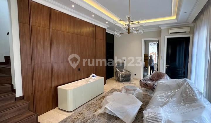 Dijual Rumah Tropical House Area Barito Jakarta Selatan Siap Huni