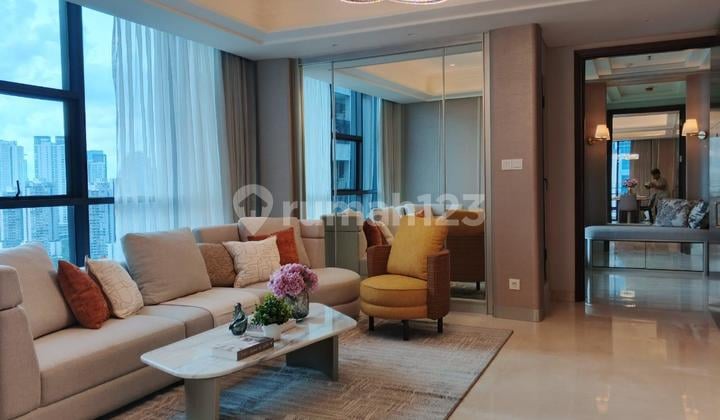 Disewakan Apartemen Casa Grande Residence Phase2 3Br