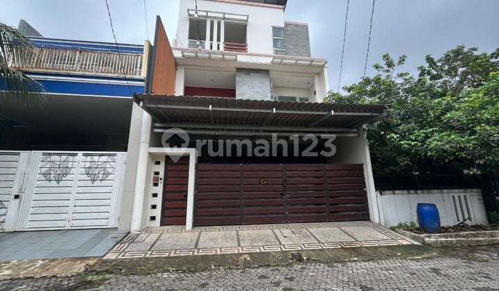 Dijual Rumah Super Mewah Taman Royal Cluster Cendana Tangerang