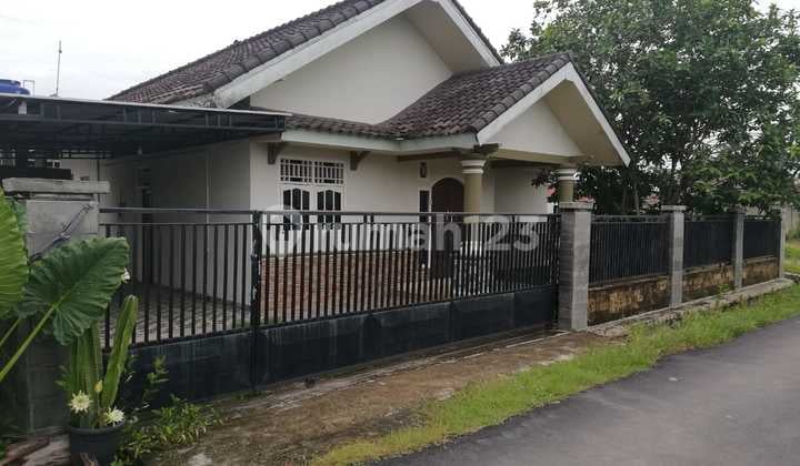 Dijual Rumah Hook Jalan Bungur Pusat Kota Metro Lampung
