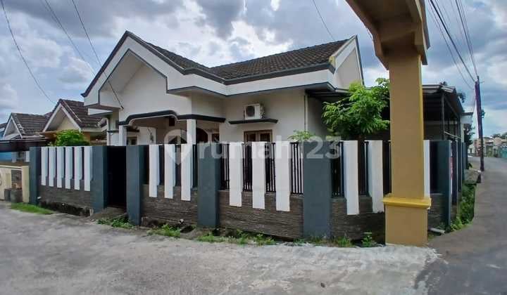 DIJUAL RUMAH HOOK DEKAT PARAMOUNT MP MANGKUNEGARA PALEMBANG