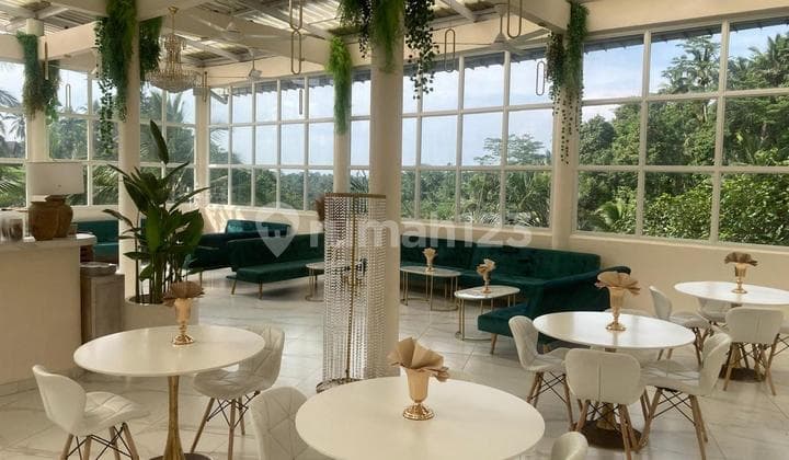 Dijual Resort Restauran Dan Spa Lokasi Ubud Parkir Luas