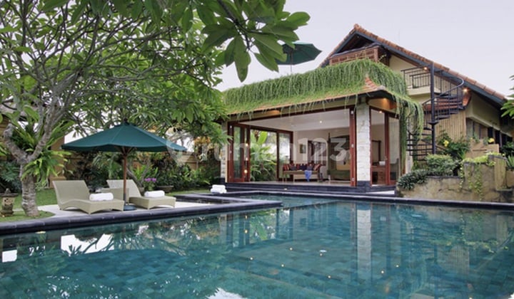 Dijual Villa Sangat Istimewa di Ubud View Panorama Sawah Indah