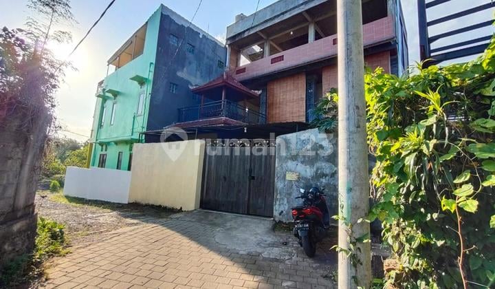 Dijual Murah Rumah Style Villa Kontruksi Lantai 3 Cocok Untuk Kos