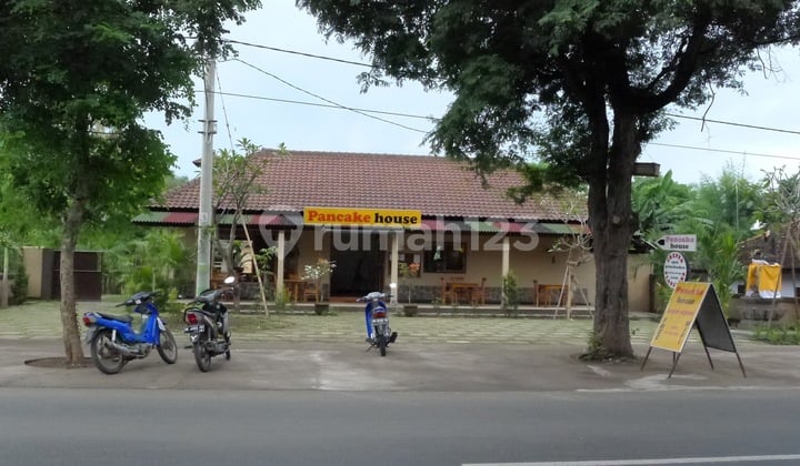C14 Dijual Rumah Dan Restaurant di Pemuteran, Bali Utara