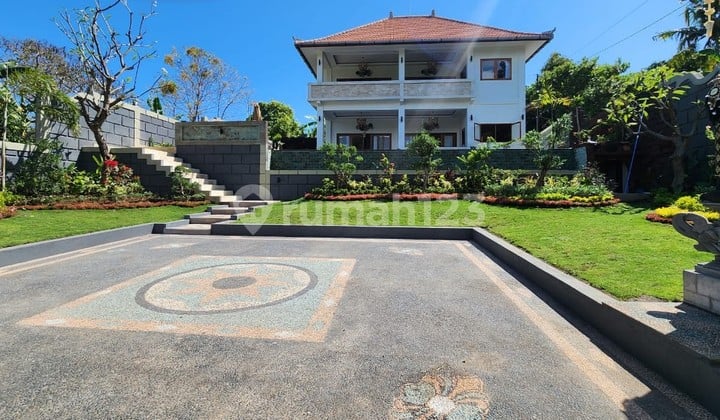H09 - Dijual Brand New Villa Modern di Kaliasem
