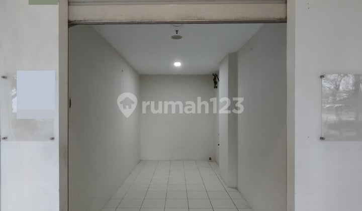 Kios Siap Huni di Apartemen Springlake Summarecon Bekasi