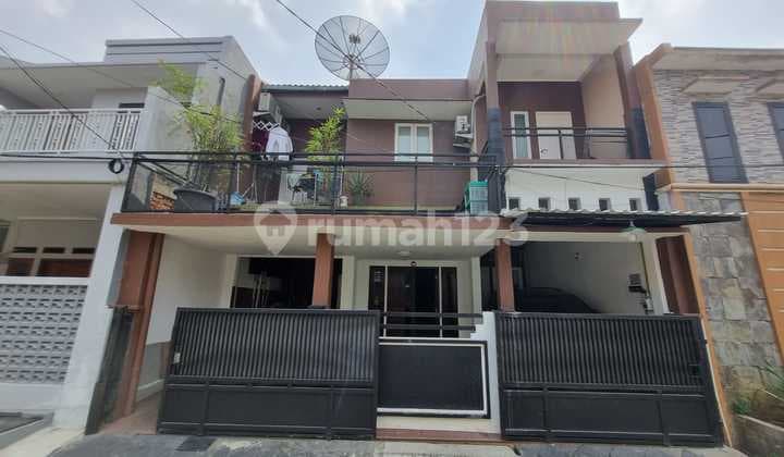 Dijual Rumah 2 Lantai Siap Huni di Galaxy Bekasi Selatan