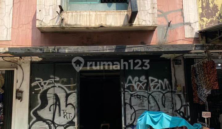 Ruko Pinggir Jalan Raya Plaza Ciputat 3 lantai strategis dekat MRT Lebak Bulus