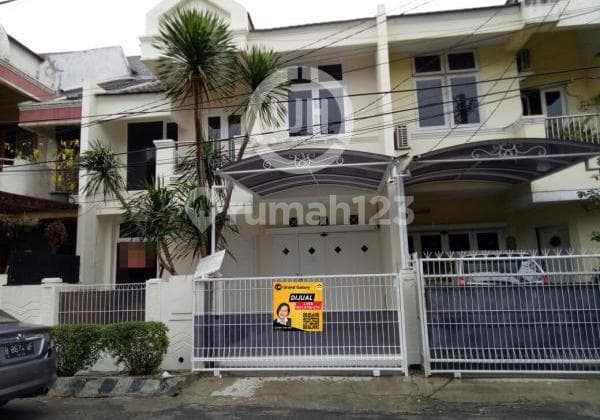 Dijual Rumah Tidak Banjir, di Taman Galaxi - Bekasi