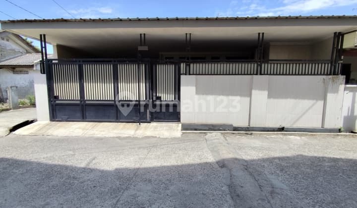 Dijual Rumah Dan Warung Strategis di Duren Jaya Bekasi Timur