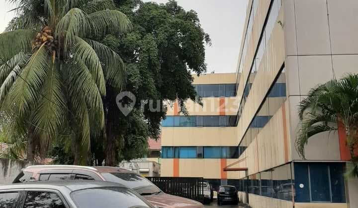 Cheapest 4-Storey School or Campus Building in Setiabudi, Kuningan