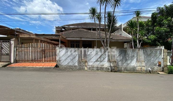 Rumah Lama Dlm Komplek Dekat Stasiun M R T Lebak Bulus, Jakarta