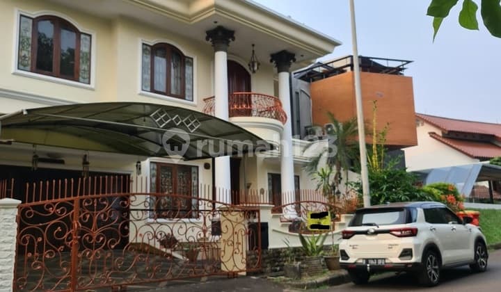 Rumah Mewah Design Klasik Dlm Komplek Elit, Jl. Veteran, Jaksel