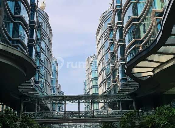 Majestic L A N D M A R K 11-Storey Building in Pluit, North Jakarta