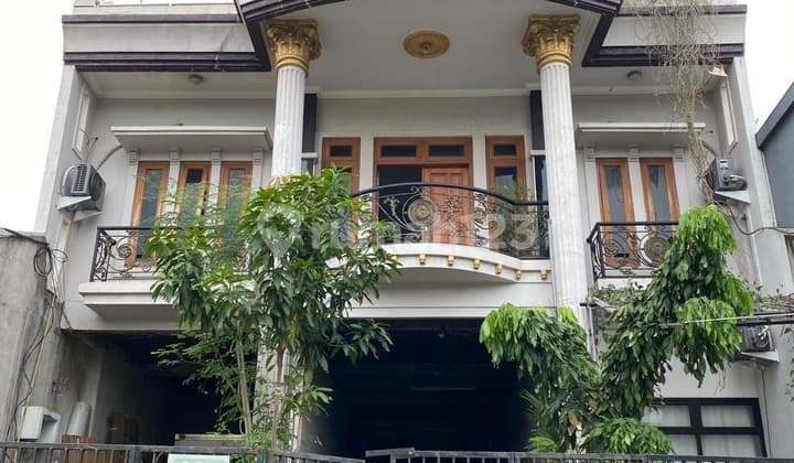 Rumah M U R A H Design Klasik View Danau Jatinegara Jakarta Timur