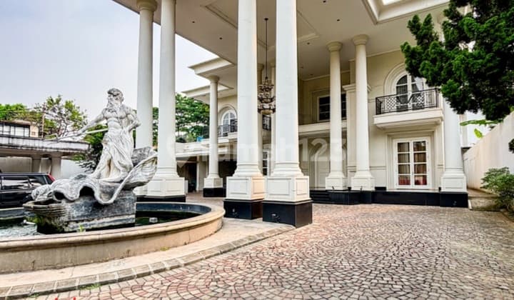 Rumah Istana Milik Sultan Dekat Citos, Cilandak, Jakarta Selatan