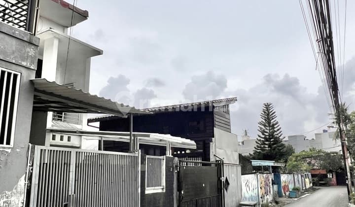 Rumah Cantik 2 Lt Area Rawajati Timur, Pejaten Timur, Pasar Minggu