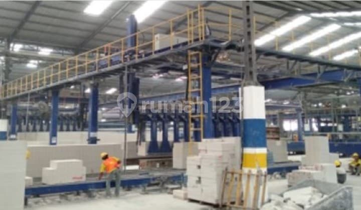 Lahan Dan Bangunan Pabrik di Jalan Utama Serang Baru, Cikarang