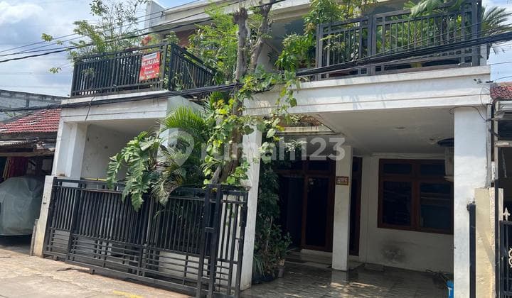 Rumah 2 Lt SUPER MURAH akses Jalan 2 Mobil di Cipinang, Makasar, Jaktim