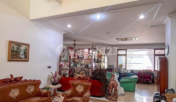 Rumah Mewah Area Expatriat Jl. Denpasar, Mega Kuningan, Jakarta