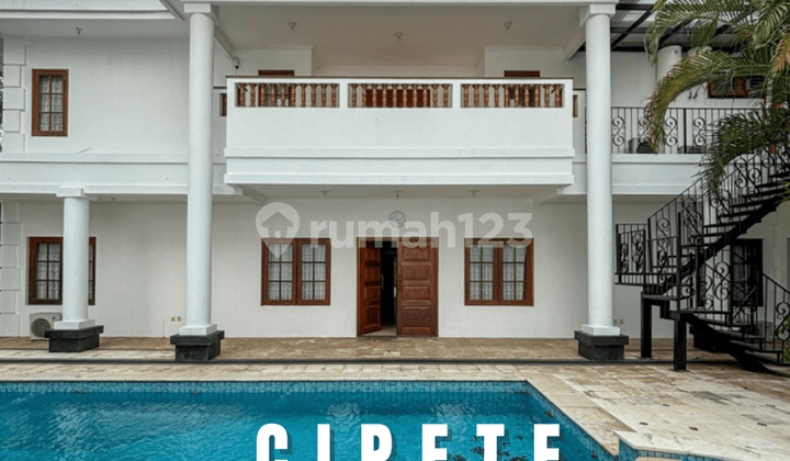 Modern Classic House Cipete Dalam Komplek Exclusive