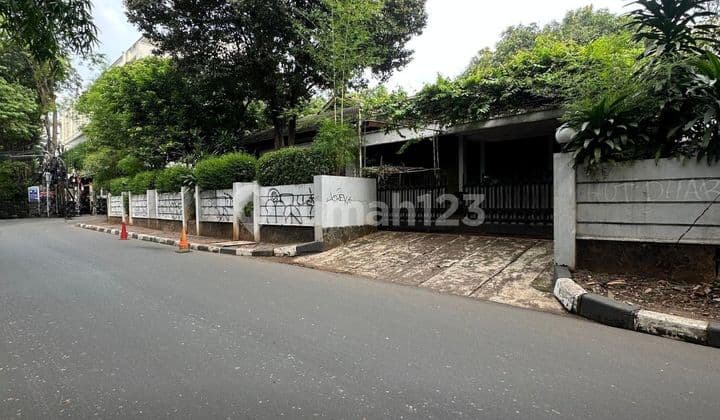 FOR SALE BRAWIJAYA - KEBAYORAN BARU HITUNG TANAH, COCOK UNTUK USAHA ROW JALAN LEBAR, PRIME AREA