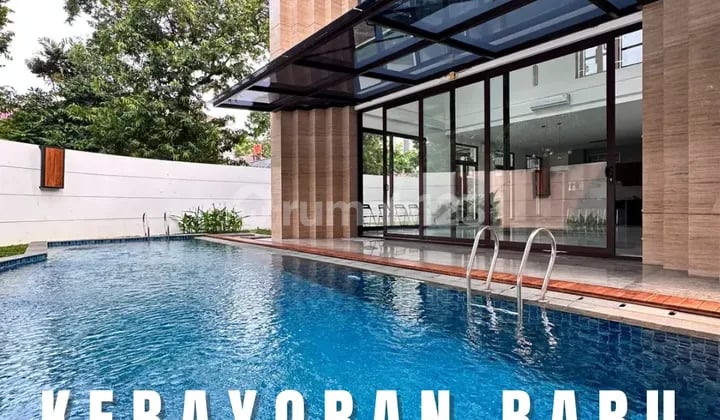 BRAND NEW MODERN TROPICAL HOUSE IN KEBAYORAN BARU, WIDE ROAD ACCESS