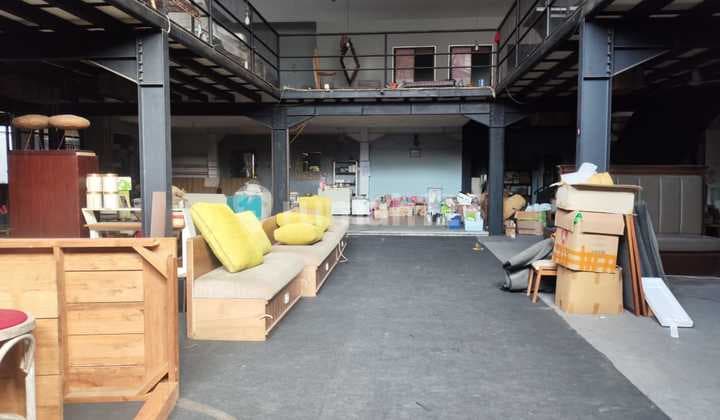Ruko siap pakai , pinggir jalan raya, cocok untuk showroom daerah semarang timur - 11034