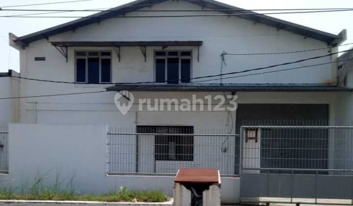 Gudang lb 400an ada kantoran dekat pelabuhan di kawasan industri terboyo park kaligawe trimulyo genuk semarang L