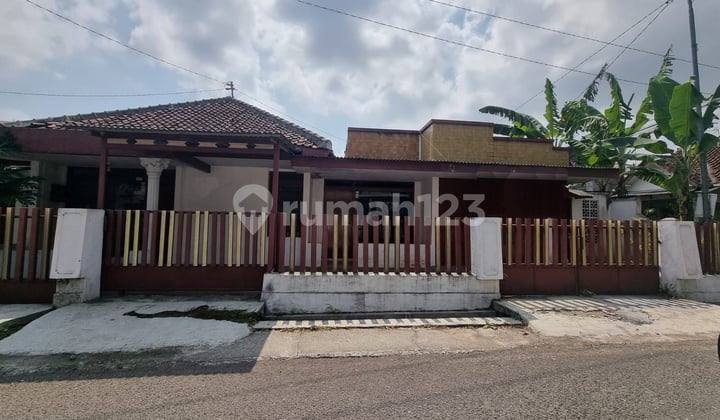 Rumah luas hook Siap Huni dan Nyaman Daerah Tegalrejo Salatiga - 10614 Rumah luas hook Siap Huni dan Nyaman Daerah Tegalrejo Salatiga - 10614