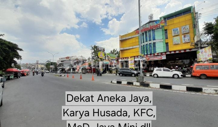 Modern Minimalist House in Sambiroto, Tembalang District, Semarang