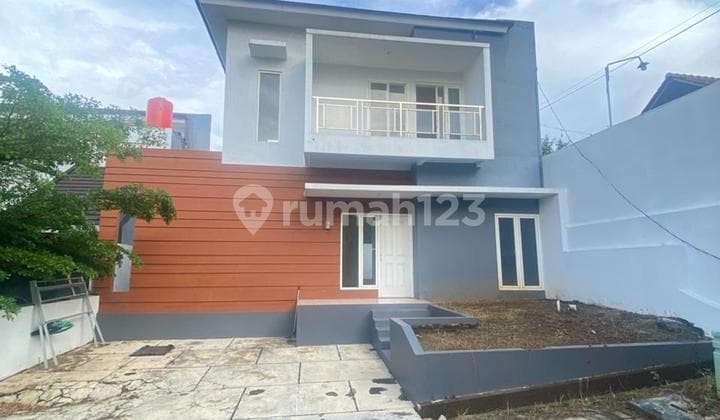 Rumah Dua Lantai Di Cluster Ngaliyan Semarang