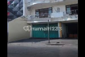 Disewakan Ruko Pusat Kota Jl. Genteng Muhammadiyah