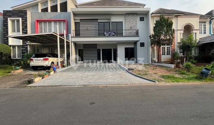 Dijual Rumah Renovasi Total Kota Wisata